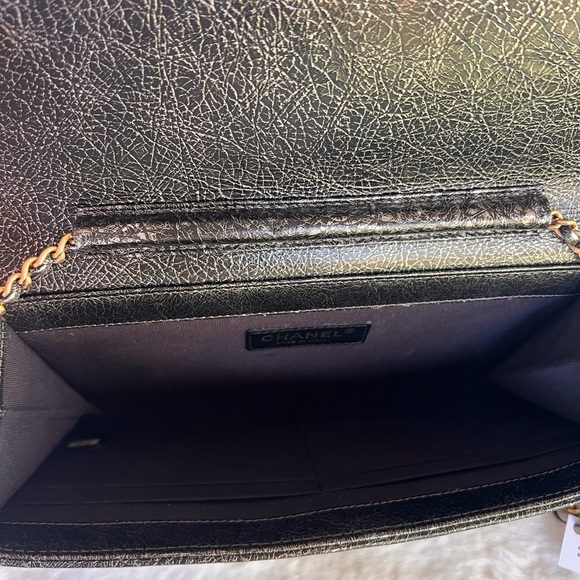 🔥RARE CHANEL METALIC CRACKLED CHAIN CLUTCH,CROSSBODY BAG - Picture 10 of 15